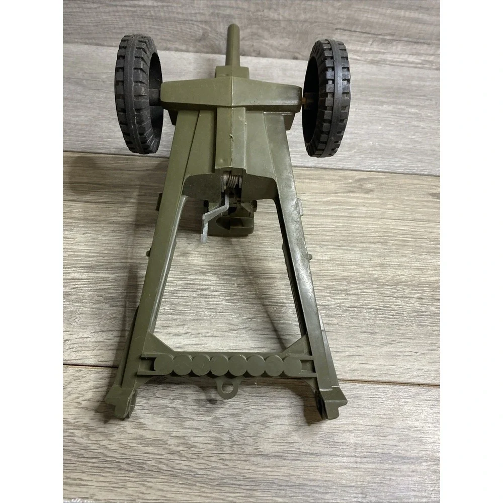 Vintage Marx Lumar 12